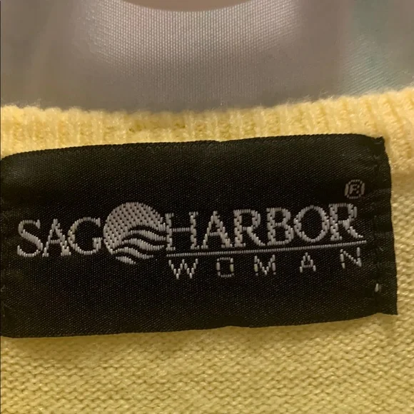 Sag Harbor Yellow V-Neck Sweater with Relaxed Fit - Picture 2 of 7